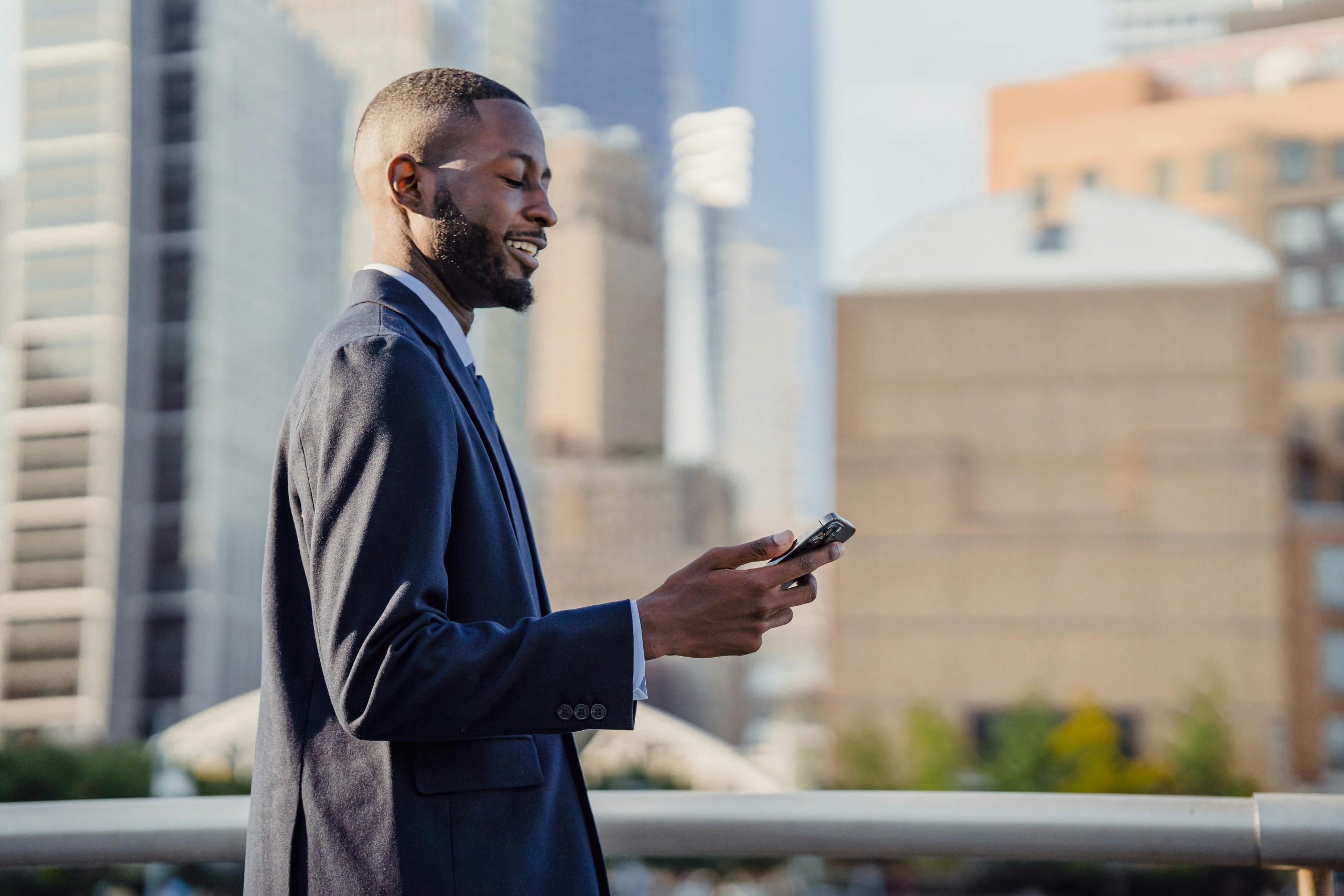HR At Your Fingertips: The Power Of Mobile Access With MizziSoft